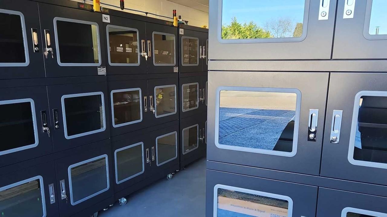 Nitrogen Cabinets